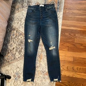 Abercrombie Curve Love - The Super Skinny Ankle High Rise